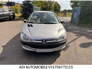 Coche familiar PEUGEOT