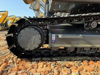 Excavadora de cadenas VOLVO EC240: foto 5