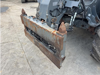 Manipulador telescópico KRAMER