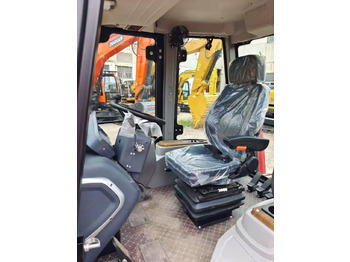 Retroexcavadora nuevo CAT 420 F Brand new machines: foto 4