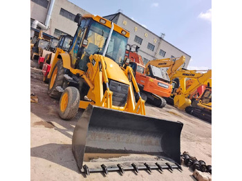Retroexcavadora JCB 3CX