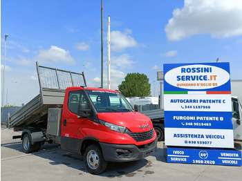 Furgoneta basculante IVECO Daily 35c12