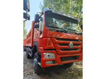 Camión volquete SINOTRUK HOWO