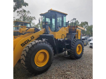 Cargadora de ruedas SDLG