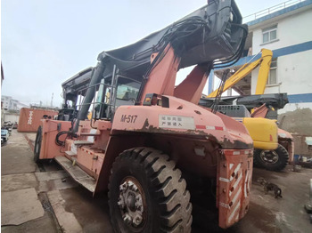 Reach stacker KALMAR