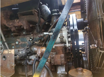 Cargadora de ruedas KOMATSU WA470: foto 5