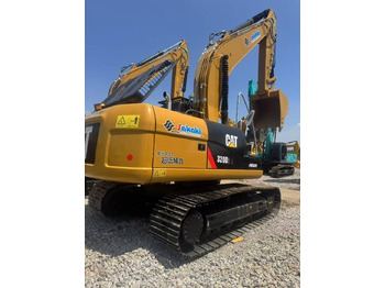 Excavadora de cadenas CATERPILLAR 320D2