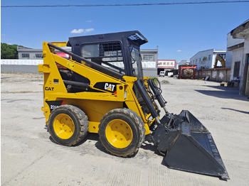 Minicargadora CATERPILLAR 226