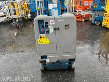 Plataforma elevadora 2006 Genie GR-12 5,5m mastelift: foto 4 Plataforma elevadora 2006 Genie GR-12 5,5m mastelift: foto 4