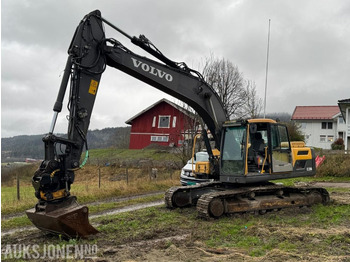 Excavadora VOLVO EC220DL
