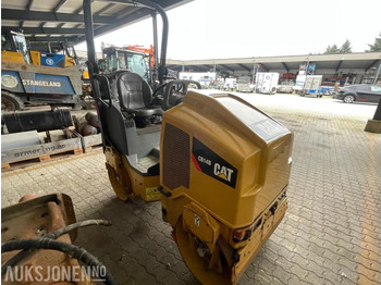 Rodillo 2015 Cat CB14B - 1,5 tonns universalvals med 900 mm (35”) tandemvibrasjonstromler.: foto 3
