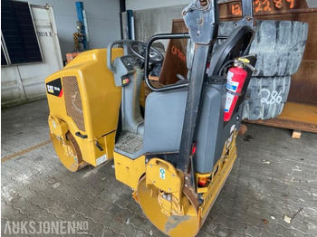 Rodillo 2015 Cat CB14B - 1,5 tonns universalvals med 900 mm (35”) tandemvibrasjonstromler.: foto 4