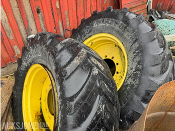 Maquinaria agrícola JOHN DEERE