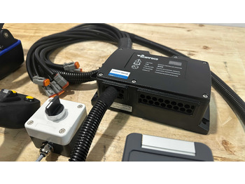 Maquinaria forestal Proportional Valve Walvoil DPX100 with Control Scanreco RC400 and JP Joysticks PWM for Palfinger, Kubota, Kesla: foto 4