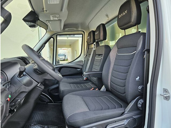 Arrendamiento de IVECO Daily 35S18 3.0 Koffer LBW Bär ACC LED sofort!... IVECO Daily 35S18 3.0 Koffer LBW Bär ACC LED sofort!...: foto 2
