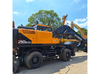 Excavadora de ruedas Hyundai 210w-9T wheel excavator: foto 2 Excavadora de ruedas Hyundai 210w-9T wheel excavator: foto 2