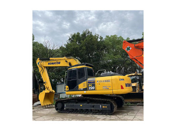 Excavadora de cadenas KOMATSU PC220-8