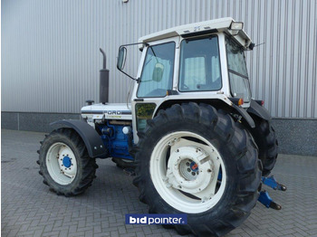 Tractor Ford 7810 Silver Jubilee: foto 3