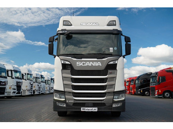 Camión lona Scania S 450 / ZESTAW TANDEM / 120 M3 / I-PARK COOL Scania S 450 / ZESTAW TANDEM / 120 M3 / PO KONTRAKCIE S: foto 3 Camión lona Scania S 450 / ZESTAW TANDEM / 120 M3 / I-PARK COOL Scania S 450 / ZESTAW TANDEM / 120 M3 / PO KONTRAKCIE S: foto 3