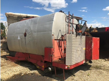 Cisterna de riego asfáltico