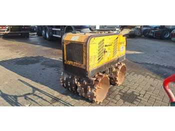 Mini compactadora WEBER