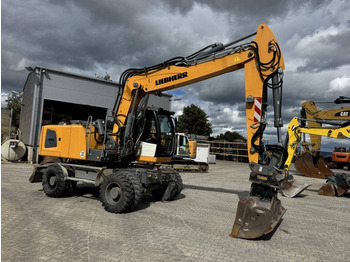 Excavadora de ruedas LIEBHERR