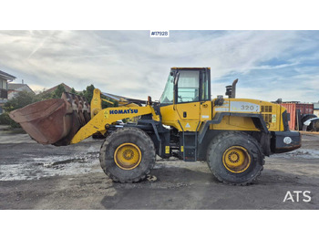 Arrendamiento de  Wheel loader KOMATSU WA320-5H (2005) Wheel loader KOMATSU WA320-5H (2005): foto 3