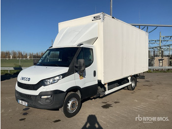Camión caja cerrada IVECO Daily