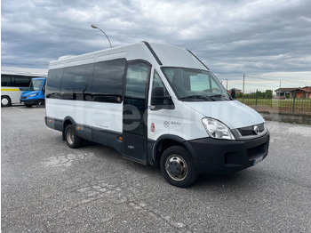 Minibús IVECO Daily