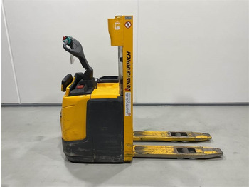 Apilador JUNGHEINRICH