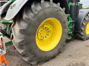 Tractor John Deere 6R 215: foto 5 Tractor John Deere 6R 215: foto 5