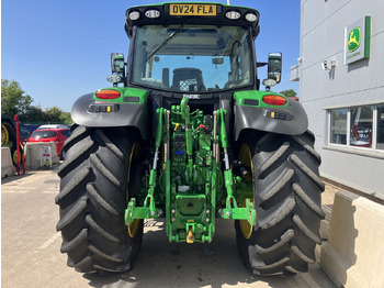 Arrendamiento de  John Deere 6R155 John Deere 6R155: foto 4