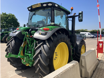 Arrendamiento de  John Deere 6R155 John Deere 6R155: foto 5