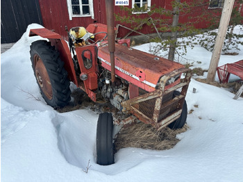 Tractor MASSEY FERGUSON 1000 series