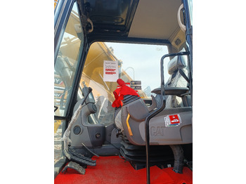 Excavadora de cadenas CATERPILLAR 320D2L: foto 5