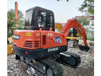 Miniexcavadora DOOSAN DH55