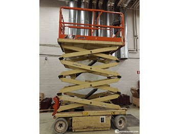 Plataforma de tijeras JLG 2646E2, 246 scissor lift, Vantaa: foto 2 Plataforma de tijeras JLG 2646E2, 246 scissor lift, Vantaa: foto 2