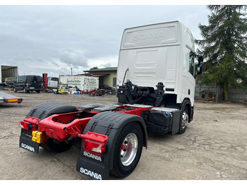 Cabeza tractora Scania R450 NAUKA JAZDY RETARDER STANDARD 7300kg / DOBRA POD WYWROTKĘ / KLIMA POSTOJOWA z Niemiec HYDRAULIKA: foto 4 Cabeza tractora Scania R450 NAUKA JAZDY RETARDER STANDARD 7300kg / DOBRA POD WYWROTKĘ / KLIMA POSTOJOWA z Niemiec HYDRAULIKA: foto 4