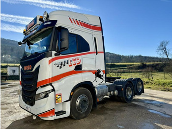 Cabeza tractora IVECO S-WAY