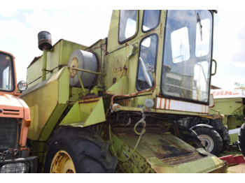Cosechadora de granos CLAAS Dominator 80: foto 2