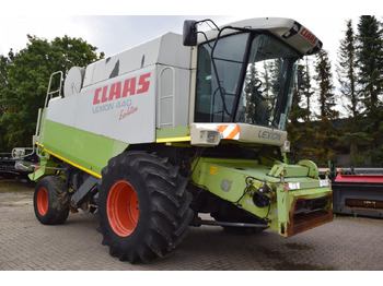 Cosechadora de granos CLAAS Lexion 440