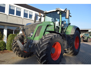 Tractor FENDT 826 Vario
