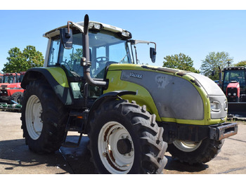 Tractor VALTRA T120
