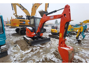 Miniexcavadora Kubota U35: foto 4 Miniexcavadora Kubota U35: foto 4