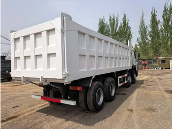 Camión volquete SINOTRUK HOWO: foto 2