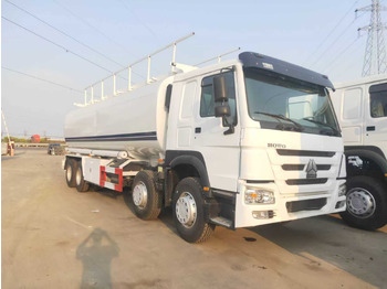Camión cisterna SINOTRUK HOWO