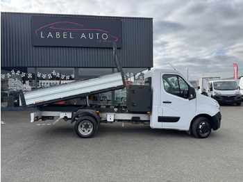 Furgoneta basculante NISSAN