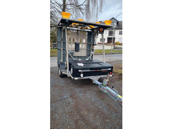 Remolque Nissen LED Absperrtafel ABIS Dora Fat Fahrbare Verkehrsleittafel Verkehrsleitanhänger Verkehrssicherungsanhänger Leitanhänger Sperrwand: foto 3