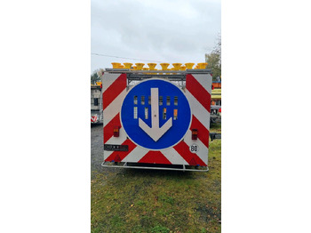 Remolque Nissen VZ616 FAT Absperrtafel Absperrwand Verkehrsleittafel Verkehrsleitanhänger Verkehrssicherungsanhänger Leitanhänger: foto 3