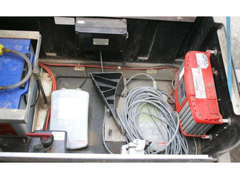 Remolque Verkehrsleitanhänger Mersch Nissen Trebbiner Horizont: foto 4 Remolque Verkehrsleitanhänger Mersch Nissen Trebbiner Horizont: foto 4